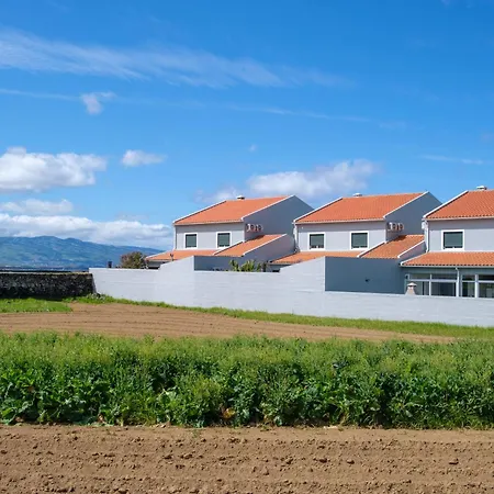 לינה וארוחת בוקר Areal De Santa Barbara Sea View *